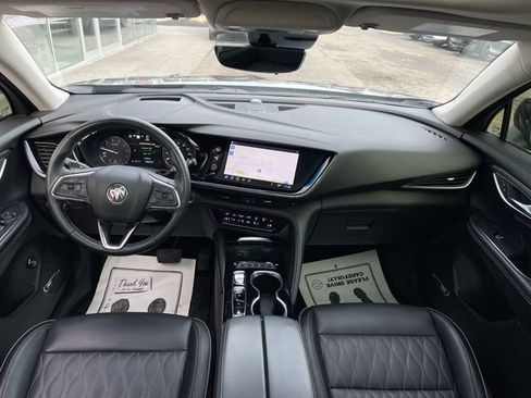Used 2022 Buick Envision Avenir w/ Technology Package II image 21