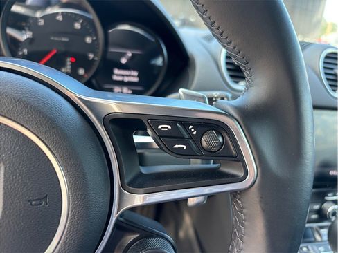 Used 2019 Porsche 718 Cayman RWD image 23