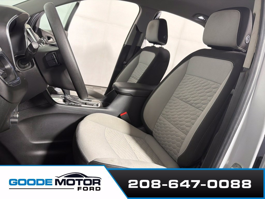 Used 2020 Chevrolet Equinox LS w/ LS Convenience Package FWD image 10