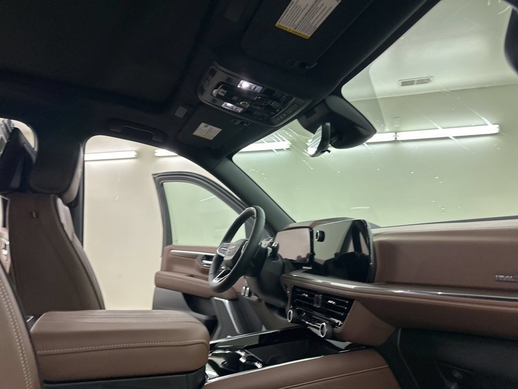 New 2026 Chevrolet Tahoe High Country AWD/4WD image 19