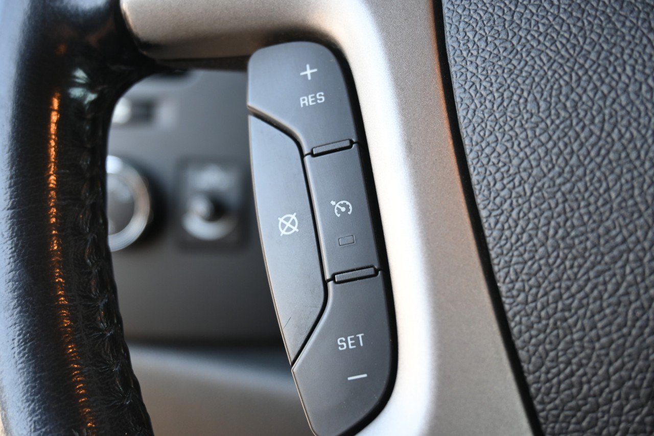 Used 2009 Chevrolet Silverado 1500 LT w/ Texas Edition RWD image 14