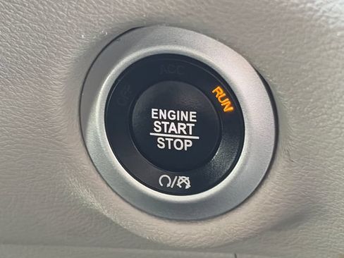 Used 2023 Chrysler Voyager LX FWD image 48