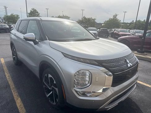 Used 2022 Mitsubishi Outlander SE AWD/4WD image 11