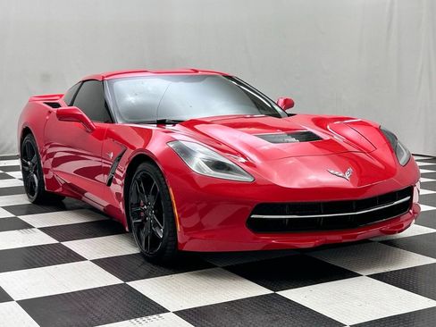 Used 2014 Chevrolet Corvette Stingray Coupe RWD image 2