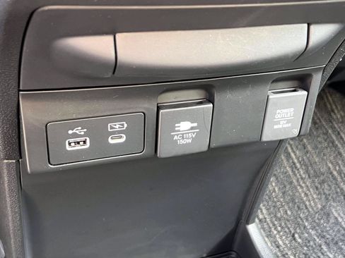 Used 2026 Honda Odyssey Elite image 33