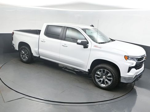 Used 2026 Chevrolet Silverado 1500 LT w/ Z71 Off-Road Package AWD/4WD image 34