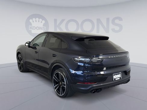 Used 2023 Porsche Cayenne Platinum Edition AWD/4WD image 4