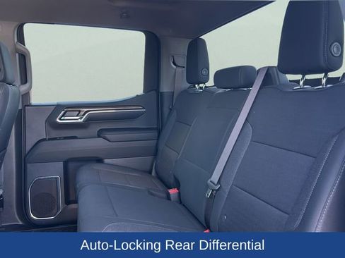 Certified 2024 Chevrolet Silverado 1500 LT AWD/4WD image 17