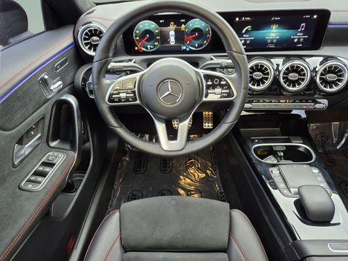 Used 2023 Mercedes-Benz CLA 250 4MATIC image 13