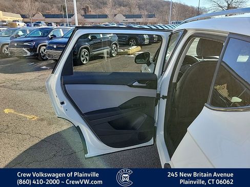 Certified 2023 Volkswagen Taos SE image 45