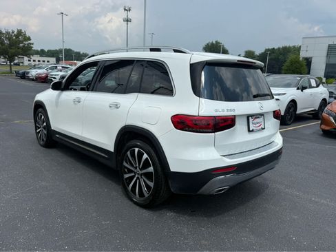 Used 2023 Mercedes-Benz GLB 250 4MATIC image 5