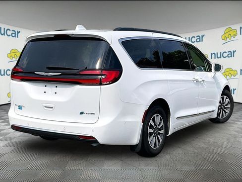 Used 2022 Chrysler Pacifica Limited FWD image 6