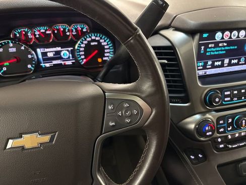Used 2017 Chevrolet Suburban LT w/ Luxury Package image 50