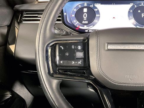 Used 2025 Land Rover Range Rover Sport Dynamic SE image 18