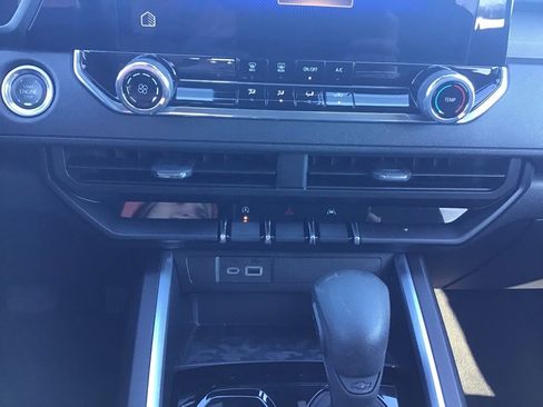 Used 2024 Chevrolet Colorado Trail Boss w/ Advanced Trailering Package image 35