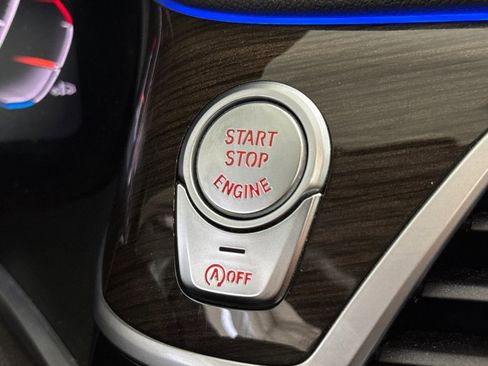 Used 2021 BMW 740i image 34