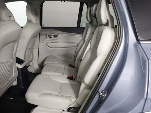 Used 2023 Volvo XC90 T8 Ultimate AWD/4WD image 32