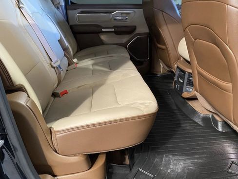 Used 2019 RAM 1500 Laramie image 7