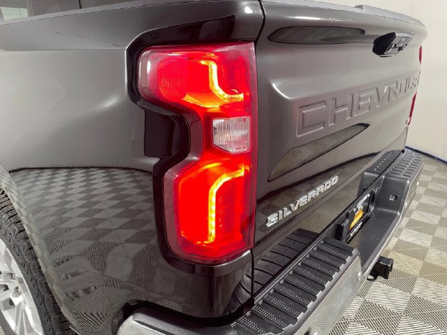 Certified 2023 Chevrolet Silverado 1500 LTZ w/ LTZ Premium Package AWD/4WD image 19