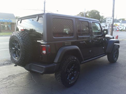 Used 2021 Jeep Wrangler Unlimited Sport image 5