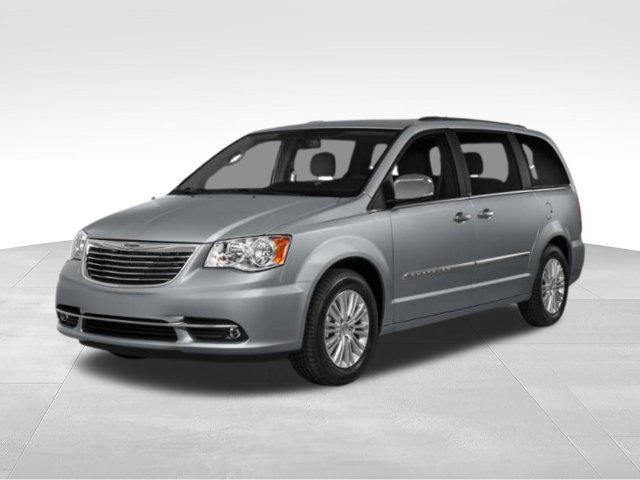 Used 2015 Chrysler Town & Country Touring-L w/ Driver Convenience Group FWD image 4