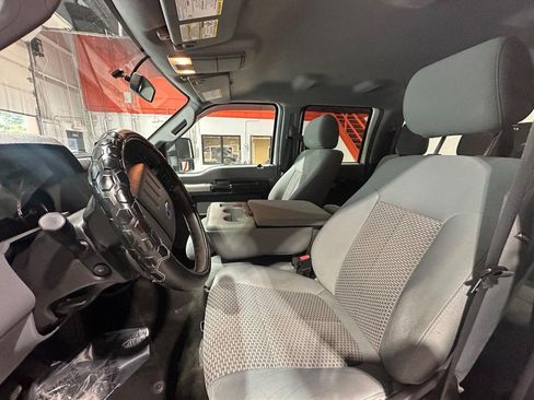 Used 2016 Ford F250 XLT w/ XLT Value Package AWD/4WD image 18