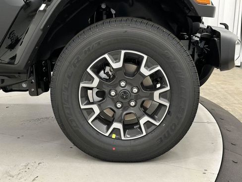 New 2025 Jeep Gladiator Sport w/ Premium Package image 35