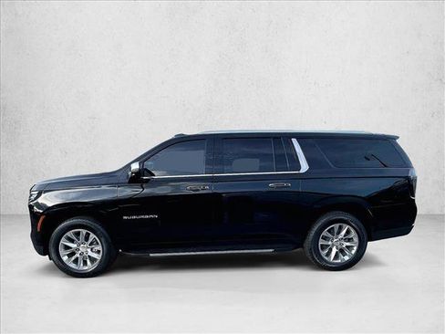 Used 2026 Chevrolet Suburban Premier RWD image 6
