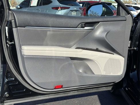 Used 2023 Toyota Camry LE image 16