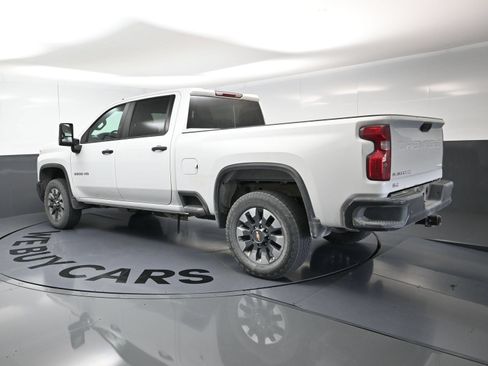 Used 2024 Chevrolet Silverado 2500 Custom w/ Custom Value Package AWD/4WD image 7