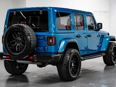 Used 2020 Jeep Wrangler Unlimited Sahara AWD/4WD image 7