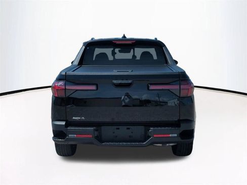 Used 2025 Hyundai Santa Cruz SEL FWD image 6