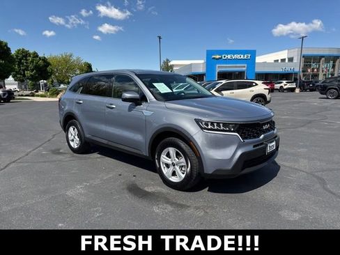 Used 2023 Kia Sorento LX AWD/4WD image 1