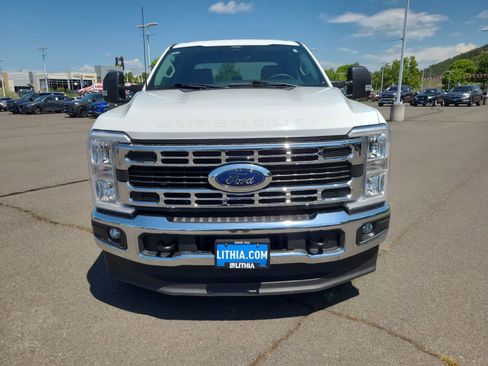 Used 2024 Ford F350 XLT AWD/4WD image 14