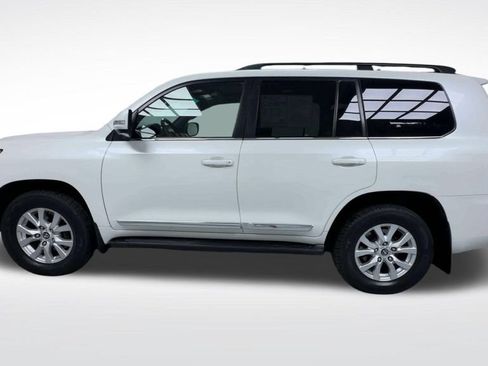 Used 2016 Toyota Land Cruiser AWD/4WD image 5