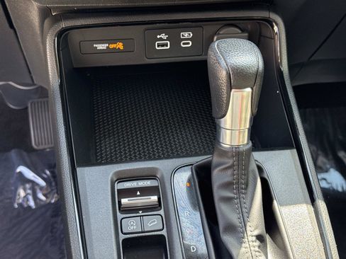 Certified 2024 Honda CR-V EX image 10
