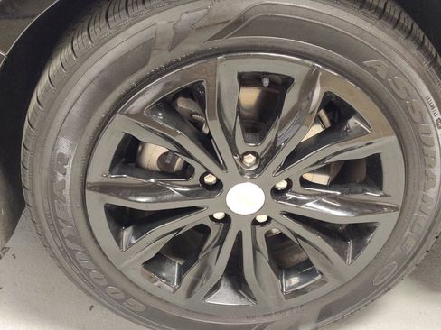 Used 2025 Chevrolet Malibu LT FWD image 31