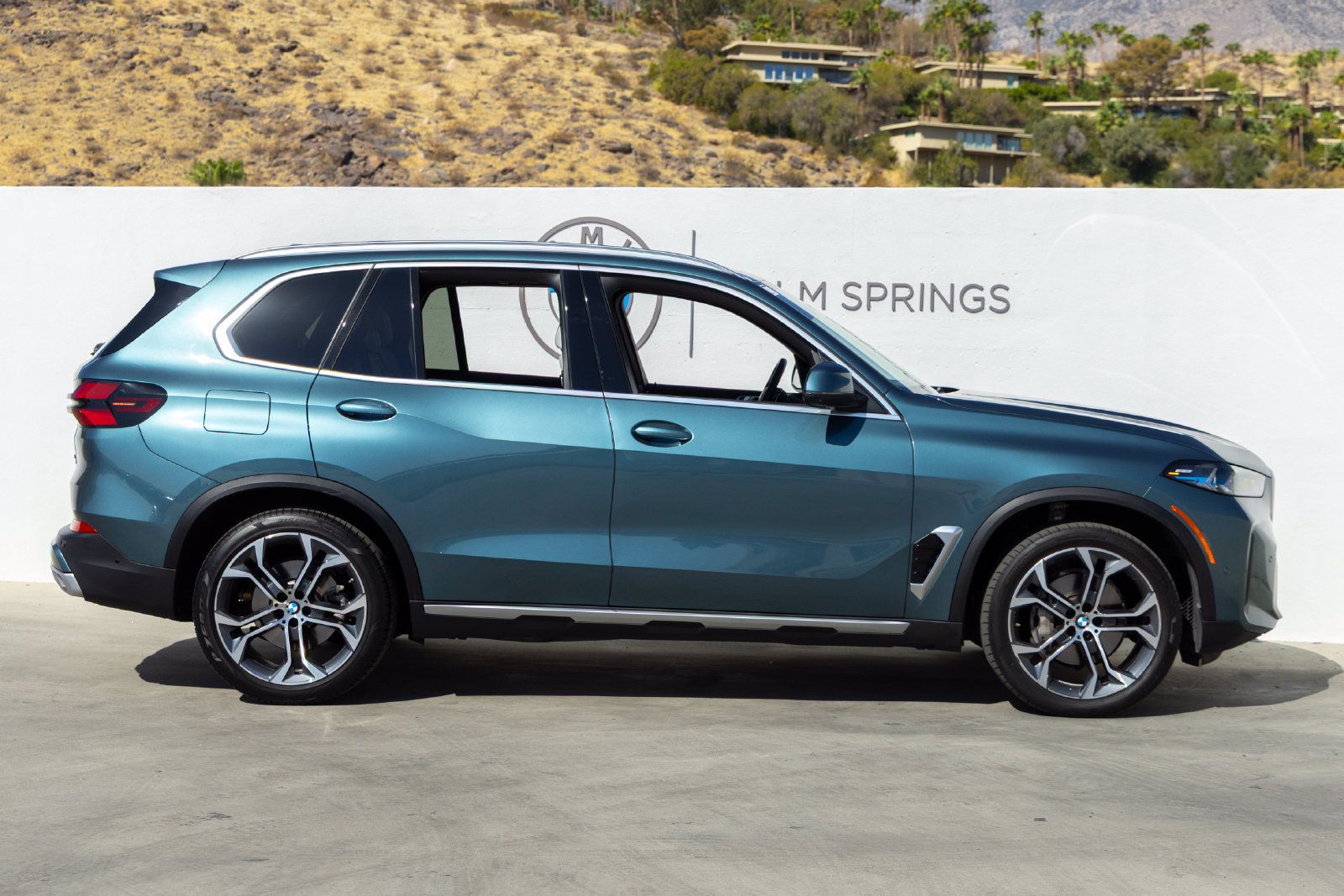 Certified 2024 BMW X5 sDrive40i w/ Premium Package RWD image 6