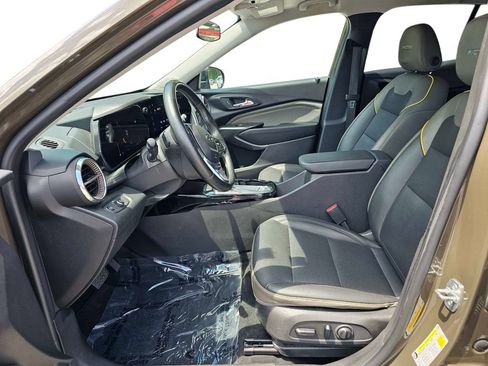 Used 2024 Chevrolet Trax ACTIV FWD image 18