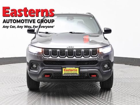 Used 2023 Jeep Compass Trailhawk image 2