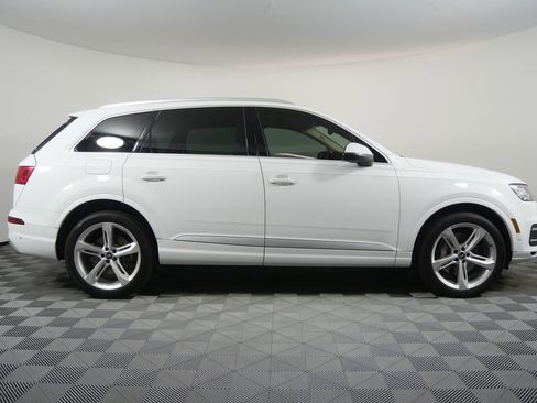 Used 2019 Audi Q7 3.0T Prestige AWD/4WD image 2