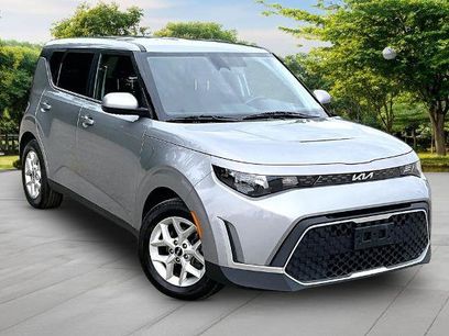 Used 2023 Kia Soul LX w/ Option Group 015