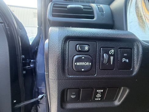 Used 2018 Toyota 4Runner Limited RWD image 23