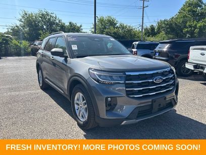 Used 2025 Ford Explorer Active w/ Active Comfort Package