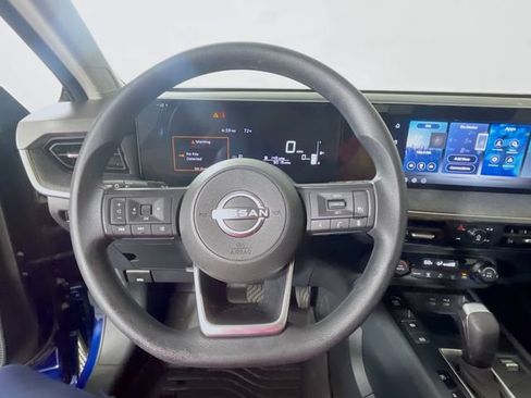 Used 2026 Nissan Kicks SV FWD image 12