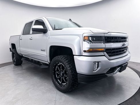 Used 2017 Chevrolet Silverado 1500 LT w/ Texas Edition AWD/4WD image 8