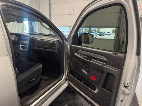 Used 2005 Dodge Ram 1500 Truck SLT w/ Daytona Edition Group AWD/4WD image 14