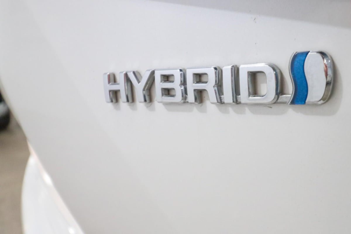 Used 2021 Toyota Highlander Limited FWD image 35