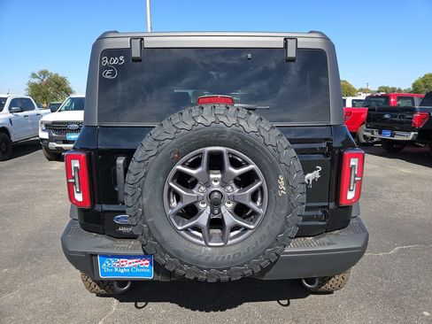 New 2025 Ford Bronco Badlands image 10
