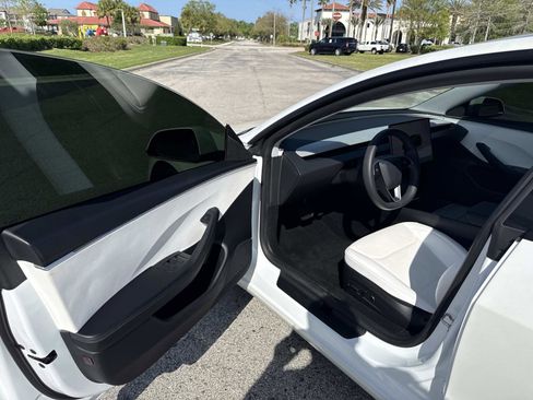 Used 2024 Tesla Model 3 Standard Range image 19